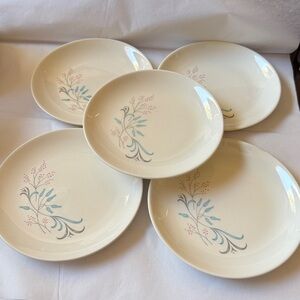 Vintage ca 1960 Harkerware ironstone Set of 5 plates 6.25”